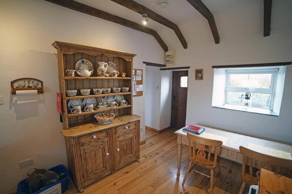 Red Stonecutters Cottage, Doolin Carrowauff Kültér fotó
